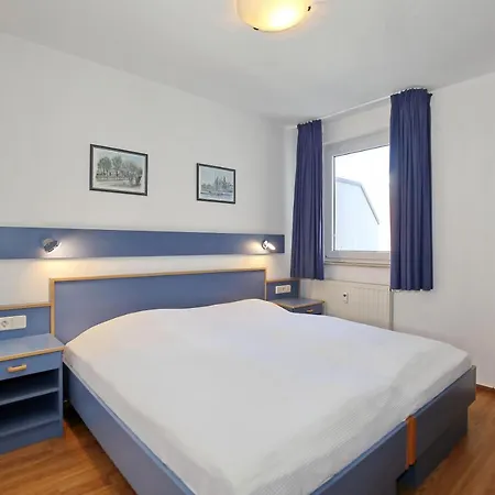 Yachthafenresidenz 7303